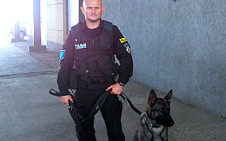 Iławski policjant i jego pies wśród odznaczonych za specjalne zasługi